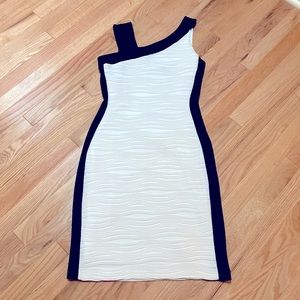 Joseph Ribkoff white dress with black accents in size 8